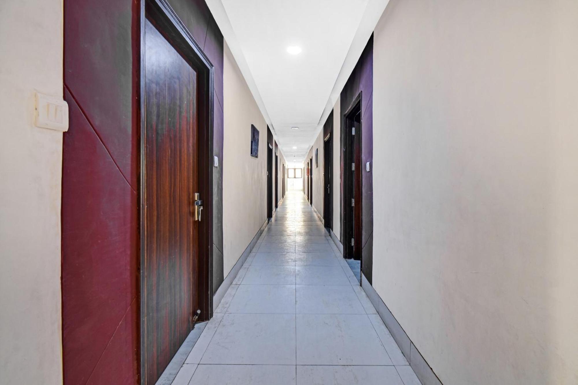 Townhouse Classio Suites Shirdi Εξωτερικό φωτογραφία