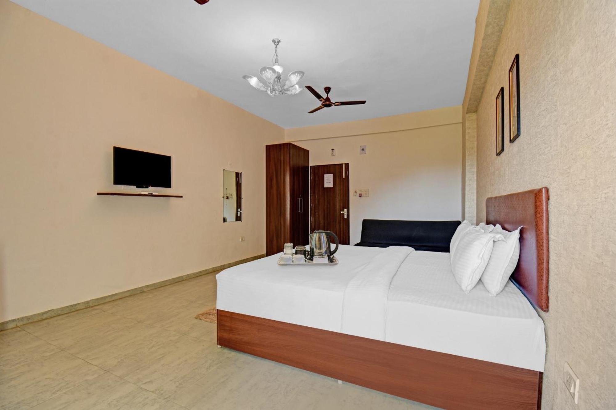 Townhouse Classio Suites Shirdi Εξωτερικό φωτογραφία