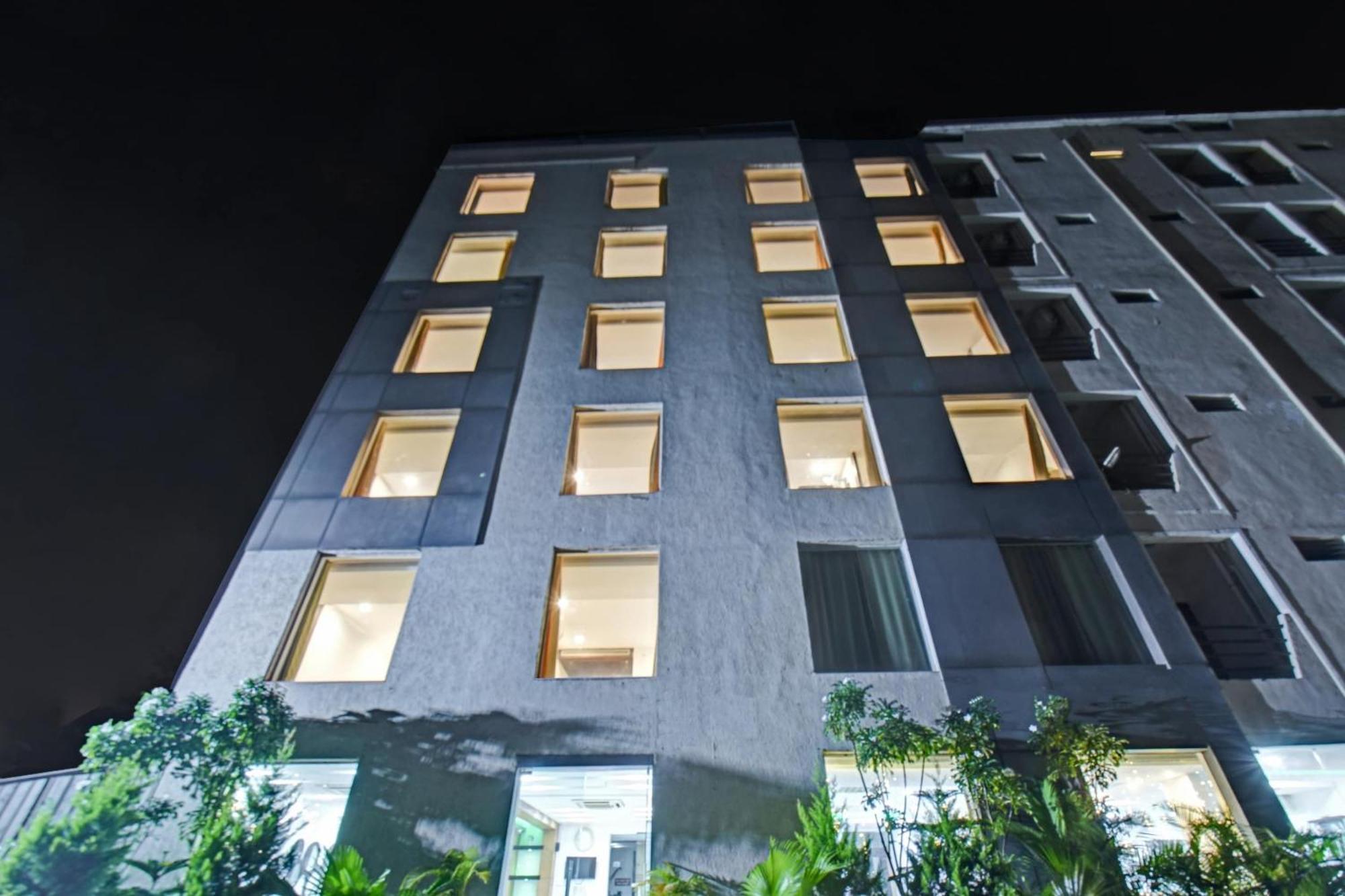 Townhouse Classio Suites Shirdi Εξωτερικό φωτογραφία